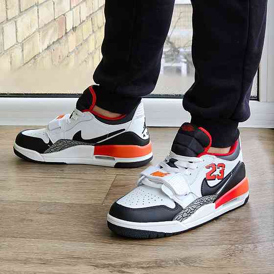 Мужские Кроссовки Nike Jordan Белые Кожаные Джорданы Найк (размеры: 41,42,43,44,45) Видео Обзор Днепр