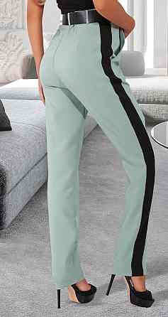 Костюм брючний (42) Київ