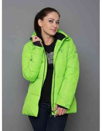 Зимняя женская  куртка 