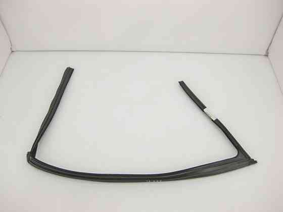 Mercedes-Benz  A2217250125 Ущільнювач опускного скла передніх лівих дверей S-Class W221 Одеса