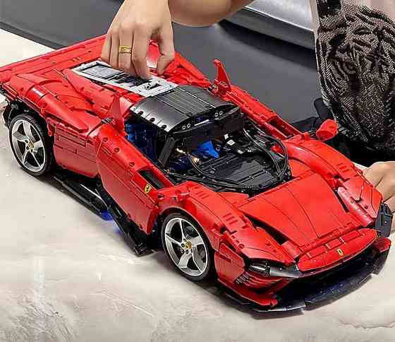 Конструктор машинка Technic Ferrari Daytona SP3 маштаб 1:8  3778 деталей Червона Феррарі Дайтона Киев
