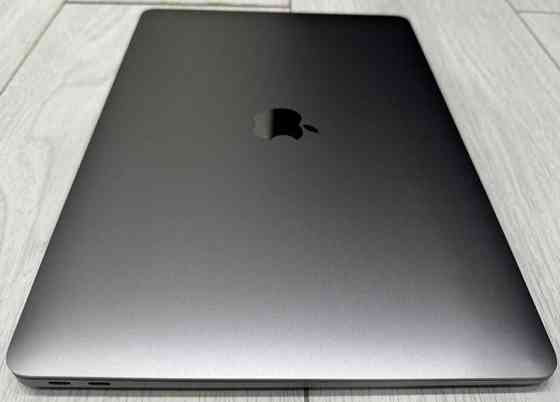 Ноутбук: MacBook Air 13 2020 M1 8/256Gb. 65ц. Space MGN63. Киев
