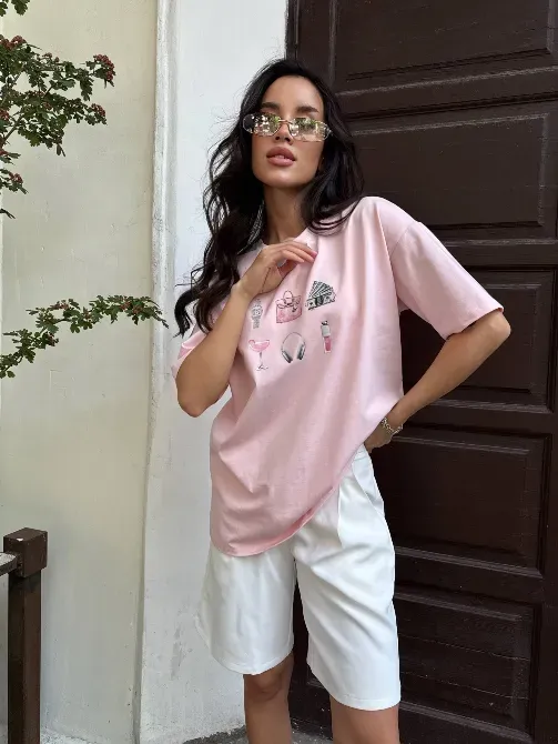 Базова оверсайз футболка з трендовими принтами Одеса - фото 12