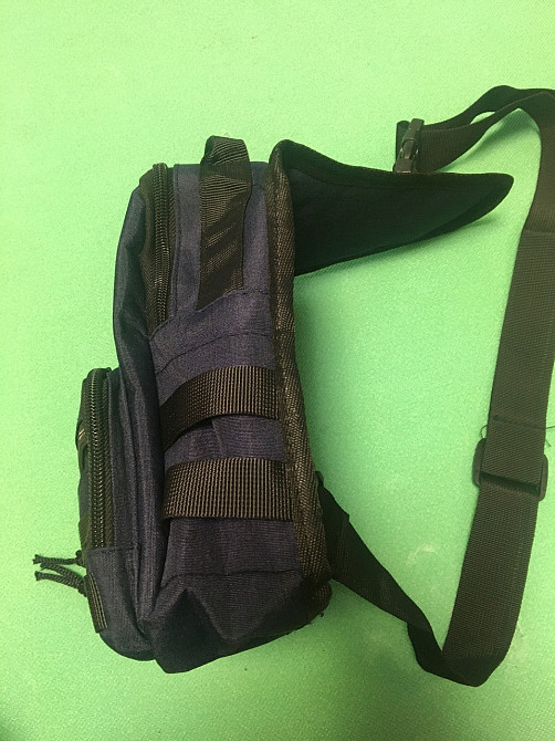 Чоловіча сумка через плече синя - розмір сумки 40*21см, одне відділення, 3 кишені, та 2 бокові кішені Київ - фото 3