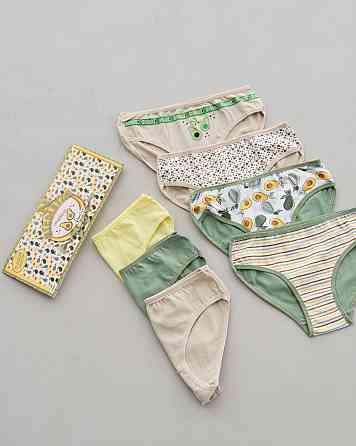 Набор детских трусиков неделек из 7 шт Nicoletta 740081 4-5 Киев