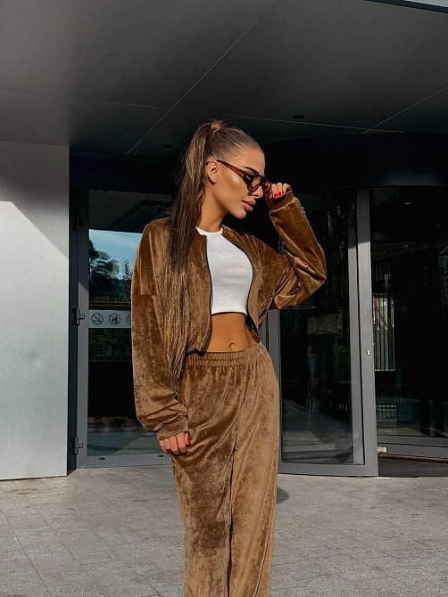 Женский прогулочный костюм двойка: кофта и штаны велюр мрамор 44/46, Кемел Одесса - изображение 3