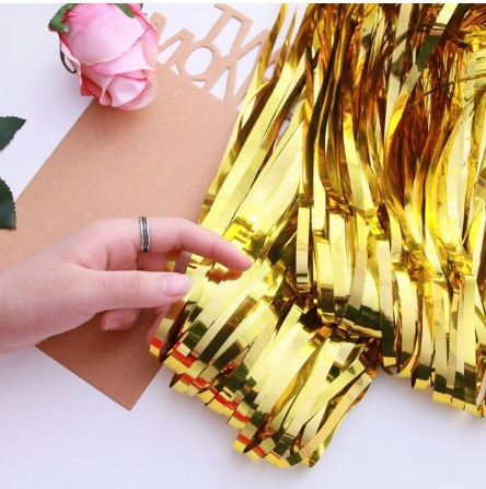 Дощик для фотозони новорічний святковий 2м на 1м золотистий Київ - фото 2