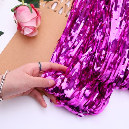 Шторка із фольги для фото зон 2 м на 1 м малиновий Київ - фото 3