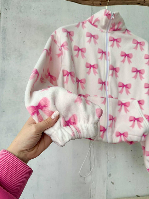 Женский стильный теплый свитшот с принтом на флисе Одесса - изображение 16