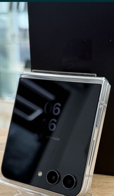 Смартфон Samsung Flip 5 256Gb. Cream. Харків - фото 2