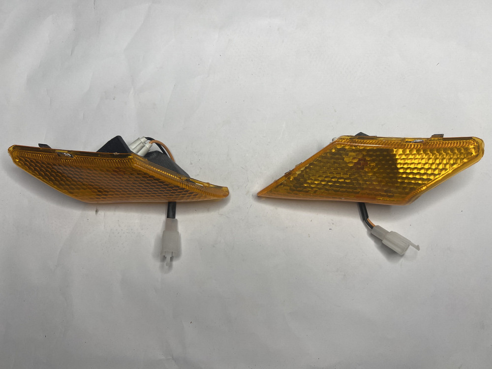 Стекло поворотов зад (пара) скутер Ямаха Йог ARTISTIC ST Мукачево - изображение 1