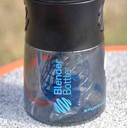 Шейкер спортивний (пляшка) BlenderBottle SportMixer Flip 20oz/590ml Black/Cyan Каменское