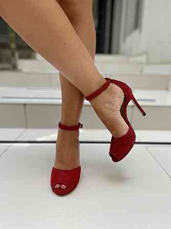 Nivelle Босоніжки жіночі NIVELLE 1794/10503-10512 червоні (літо, замша натуральна) (3674) 36-39 Коломия