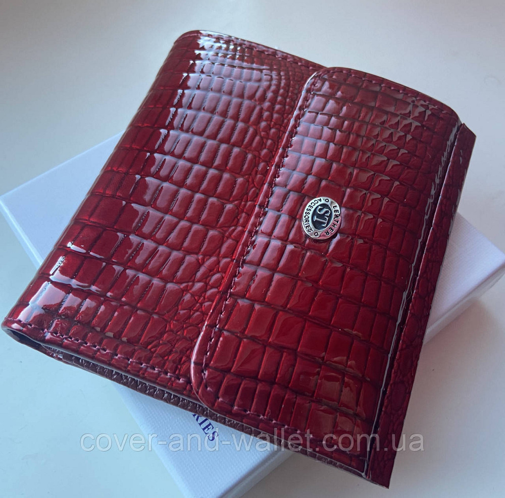 Компактний жіночий гаманець червоного кольору з лакової шкіри ST AE 209-1 Київ - фото 2