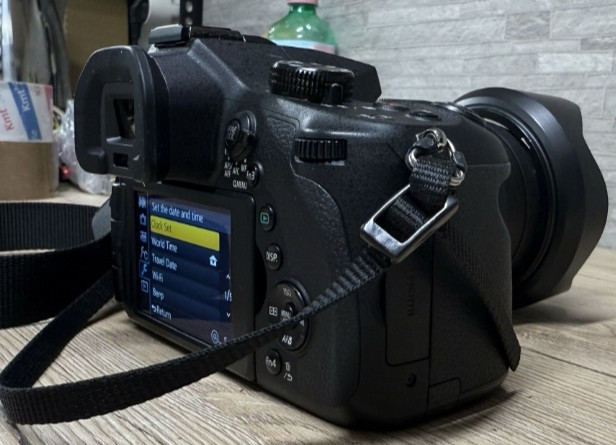 Фотоаппарат Panasonic Lumix DMC- FZ1000 Объектив 25-400mm Киев - изображение 4