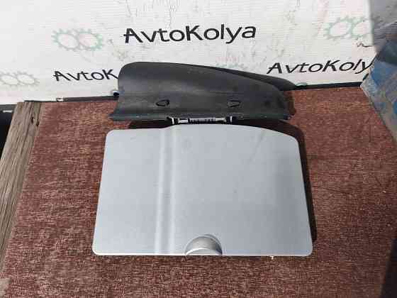 Лючок бензобака Opel Vivaro 2001-2013 (8200030800) Ковель