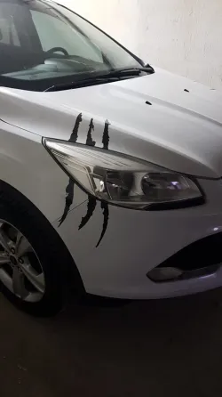 Наклейка на авто в виде Царапины Когтем Черная Киев