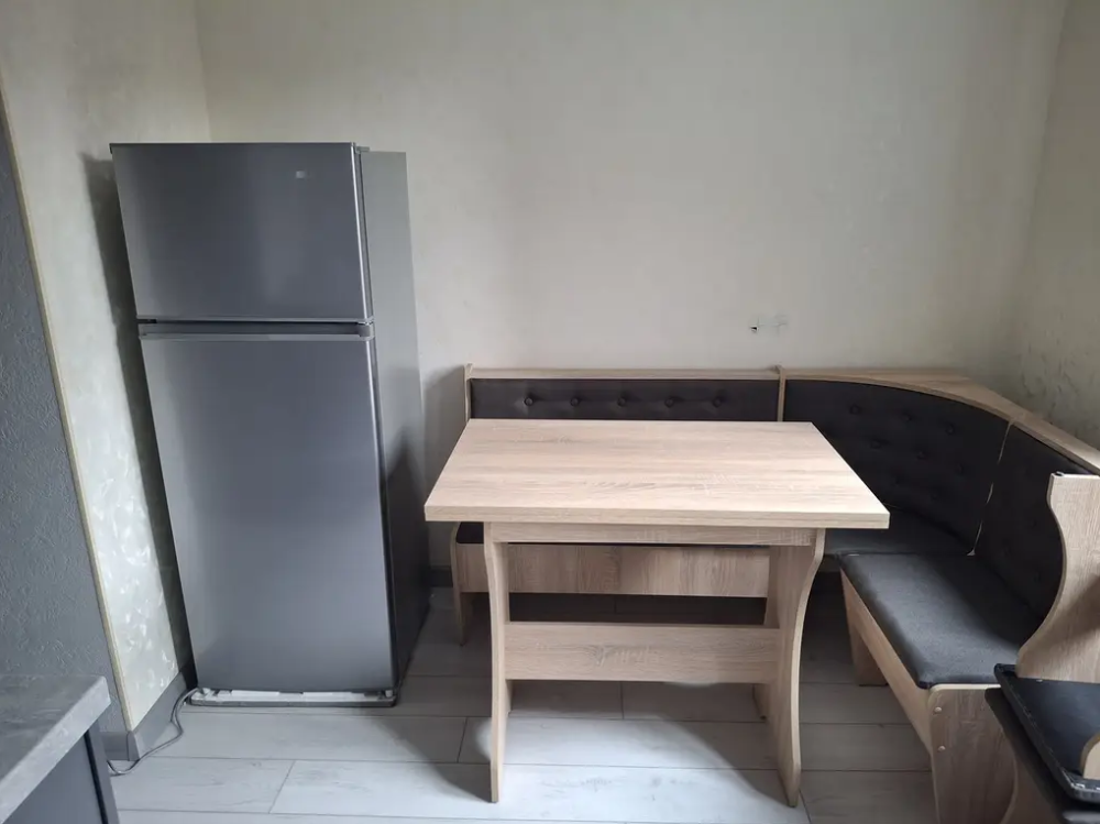 Маленький универсальный обеденный кухонный уголок ДСП с раскладным столом и пуфами 2 шт на кухню Дуб Сонома Львов - изображение 6