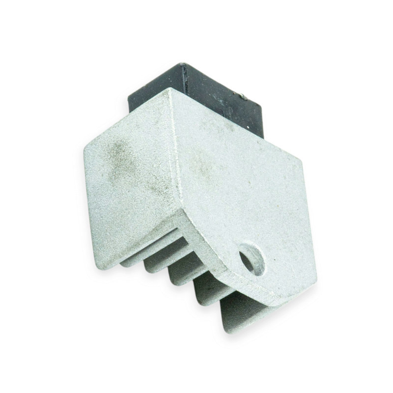 Реле (зарядки) СузукіЛетс струму Мукачево - фото 1