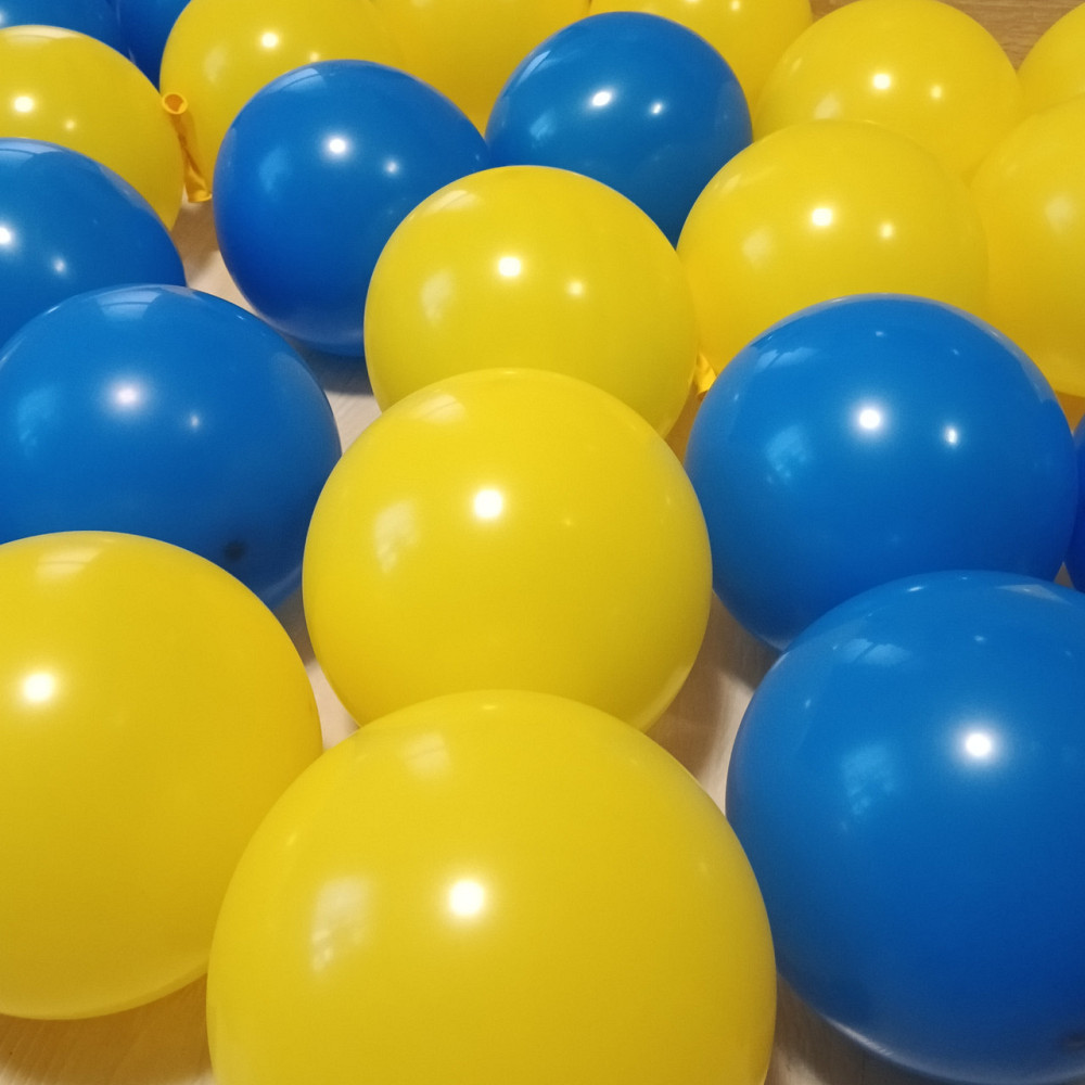 Шарики сине-желтые патриотические 10
