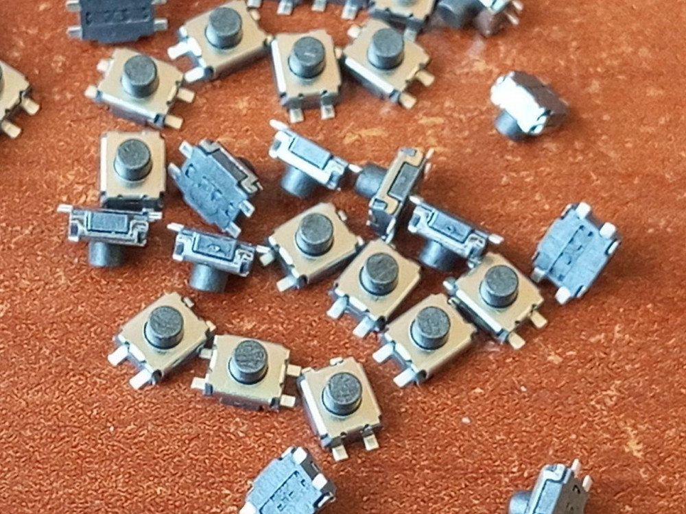 Тактова кнопка TST335-2.5, OFF-(ON), 4pin, 3х3.5х2.5мм, SMD, чорна Полтава - фото 1