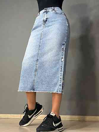 Юбка женская джинсовая Liana 558-559 миди прямая стрейчевая с разрезами на пуговицах голубая, голубой, З4, 34, 95 см, 117 см Киев