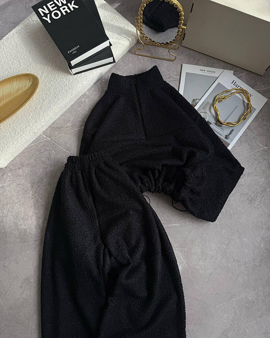 Жіночий теплий повсякденний костюм-двійка баранчик на велюрі Чорний Одеса - фото 2