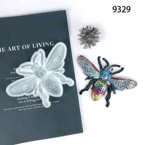 Молд силиконовый Пчела 162 на 109 мм белый Киев