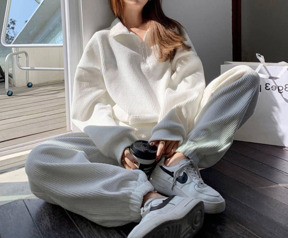 Женский повседневный костюм двойка: свитшот и штаны вельвет вафля Молочный, 42/46 Одесса - изображение 3