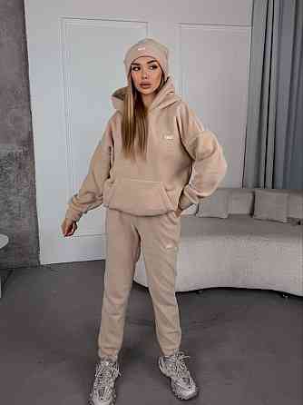Женский стильный теплый костюм из флиса полар с шапкой Песочный, 46/48 Одесса