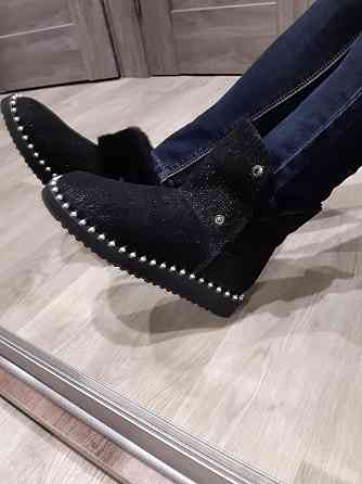 Уггі жіночі короткі замшеві 40 чорний Київ