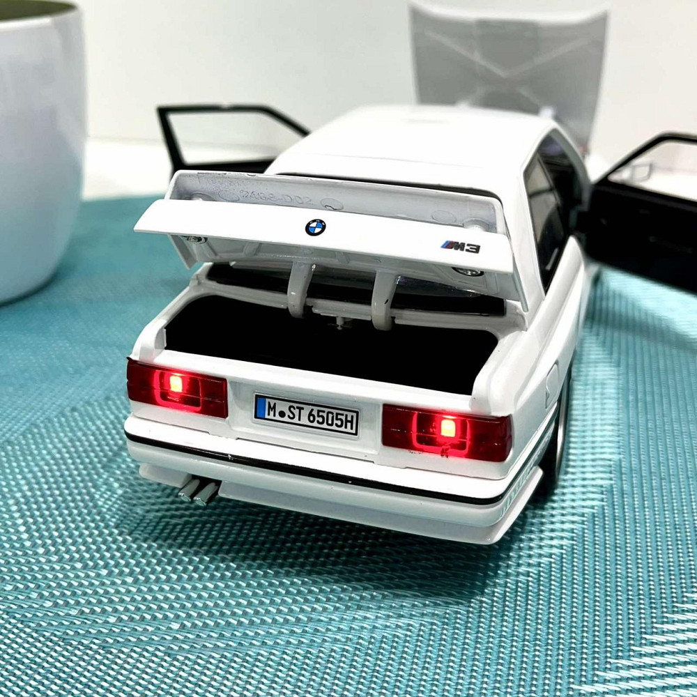 Машинка TK Union Group Bmw m3 інерційна звук світло відкривається багажник капот двері 1:24 Біла (GT-99641) Чернігів - фото 4