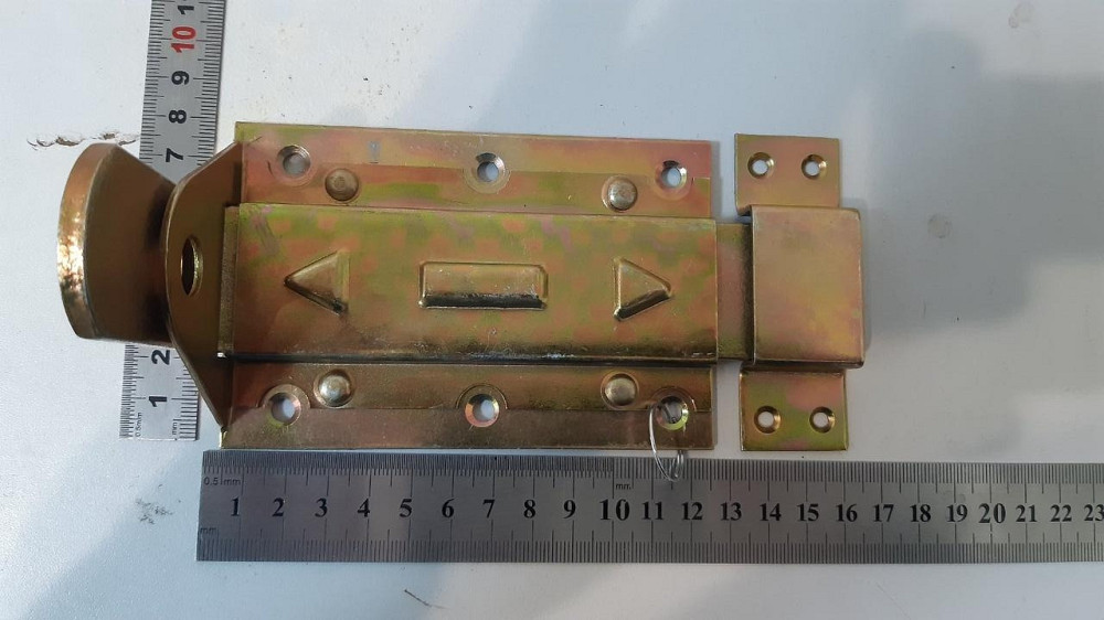 Засув плоский в жовтому оцинку 150мм,  з отвором для колодки "P-o" Київ - фото 1