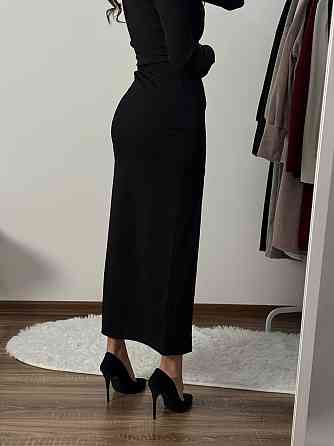 Жіноча базова максіспідниця з привабливим розрізом креп дайвінг 46/48 Одеса