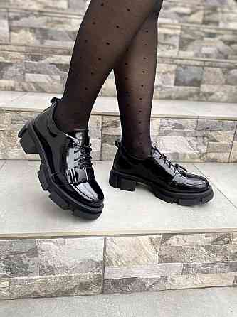 Sothby 's Туфлі жіночі Sothby 's M-832 чорні (весна-осінь, шкіра лакована) (4332) Коломыя