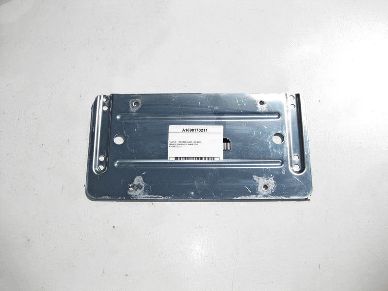 Mercedes-Benz  A1698170211 Подіум - нержавіюча накладка заднього номерного знака USA Одесса - изображение 2