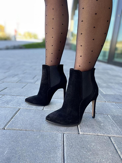 Nivelle Черевики жіночі демісезонні весна-осінь чорні з натуральної замші на підборах р. 36-38 Коломия - фото 1