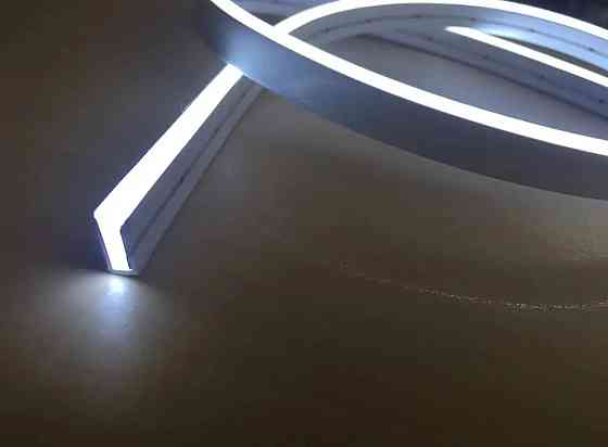 Неонова стрічка для авто Neon LED Strip 0719 12V-220V 5 м, біла Вінниця