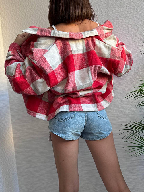 Жіноча тепла оверсайз сорочка у клітинку на гудзиках кашемір Одеса - фото 4