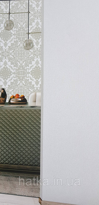 Шпалери вінілові на флізеліні AdaWall Seyyah 1.06х10 однотонні тонкі смуги структурні білі з глянцем Київ - фото 3