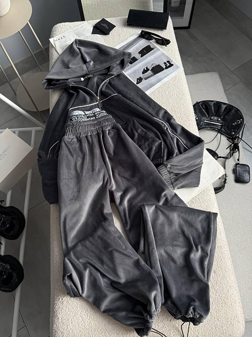 Женский утепленный велюровый костюм двойка на меху Графит, 42/46 Одесса - изображение 1