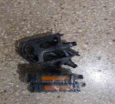 Педали велосипедные   (с катафотами, пластик, mod 41) Индия Мукачево