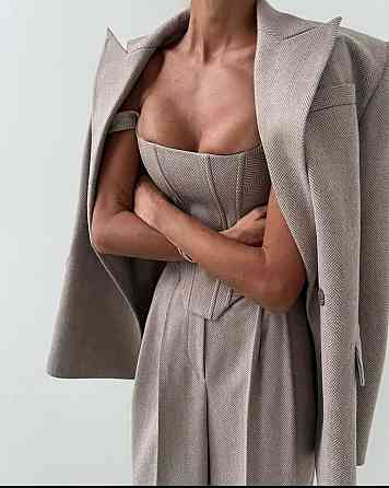 Женский теплый брючный костюм тройка: пиджак топ и штаны кашемир елка Беж, 44 Одесса