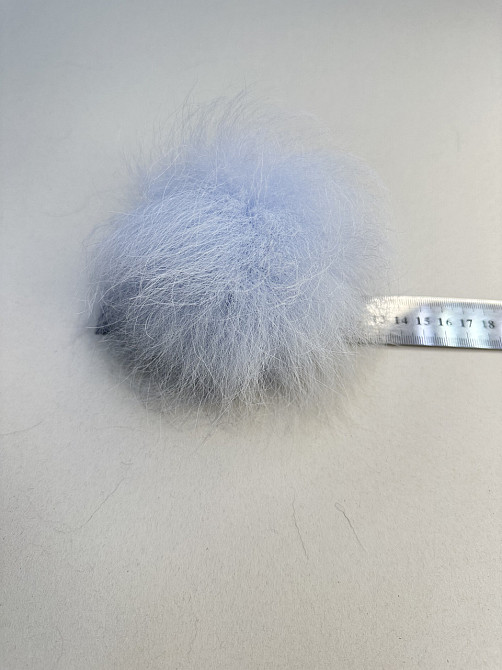 Помпони з натурального хутра песця на шапку 10-12см Блакитний Харків - фото 1