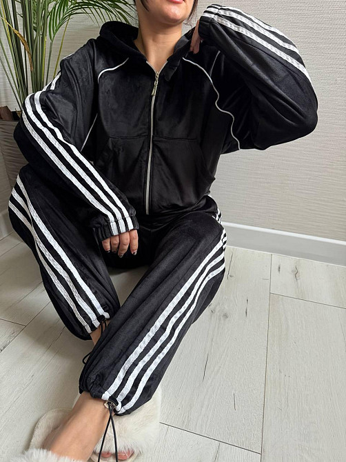 Жіночий стильний велюровий-плюшевий костюм двійка Одеса - фото 6