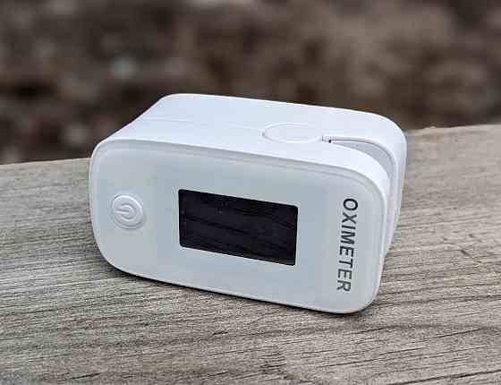 Пульсоксиметр на палець MomMed YM201 Луцьк