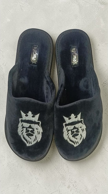 Чоловічі домашні капці 40 р чорні ЛЕВ вишивка Одеса - фото 2