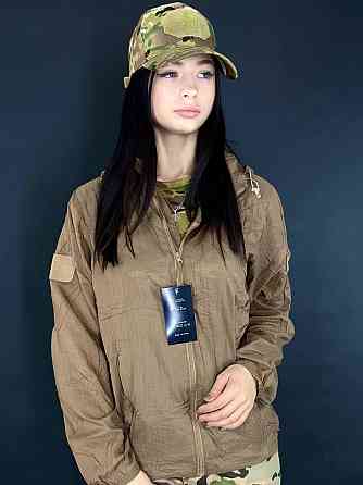 Тактична Легка жіноча куртка койот нейлонова з кишенями та капюшоном, для жаркої і активної погоди Львів