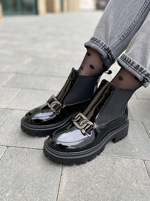 SOTHBY'S Черевики жіночі Sothby 's M-1079 чорні (весна-осінь, шкіра лакована) (4988) 37 Коломыя - изображение 1