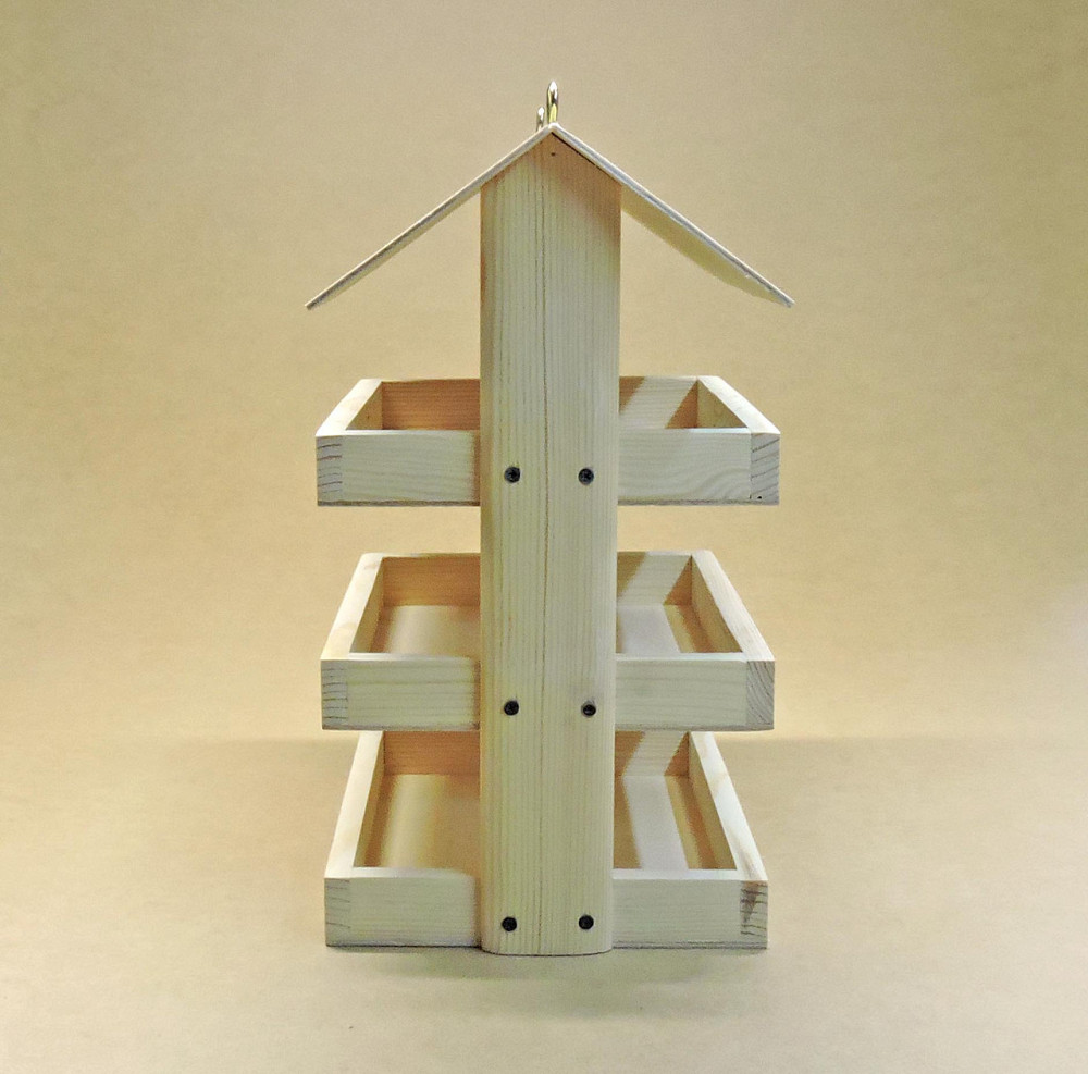 Кормушка садовая для птиц 